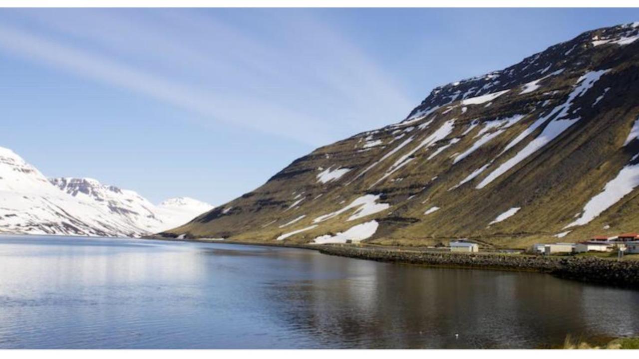 Comfy Guesthouse Westfjords Sudureyri エクステリア 写真