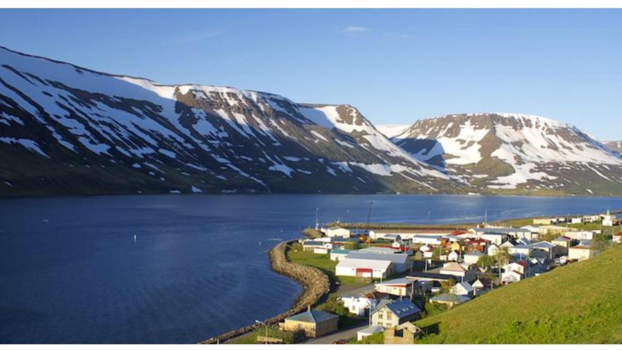 Comfy Guesthouse Westfjords Sudureyri エクステリア 写真