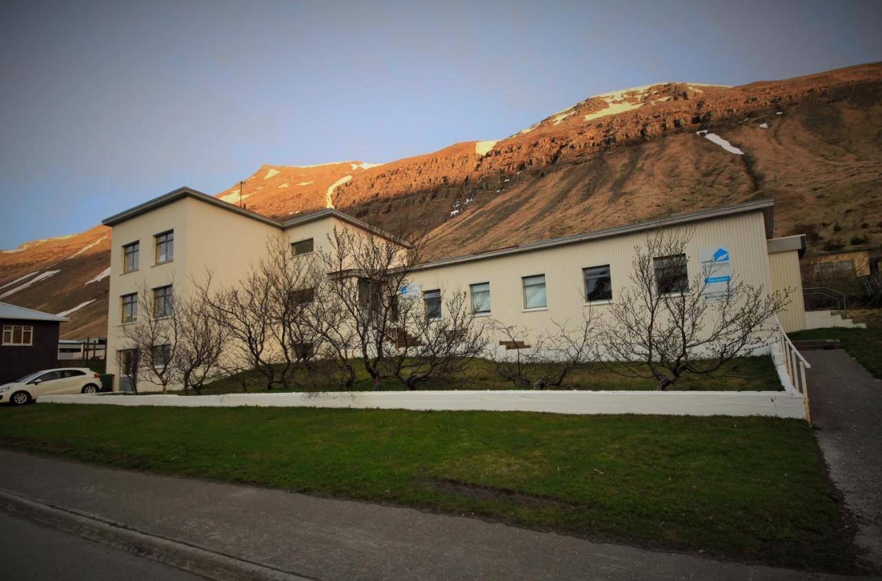 Comfy Guesthouse Westfjords Sudureyri エクステリア 写真